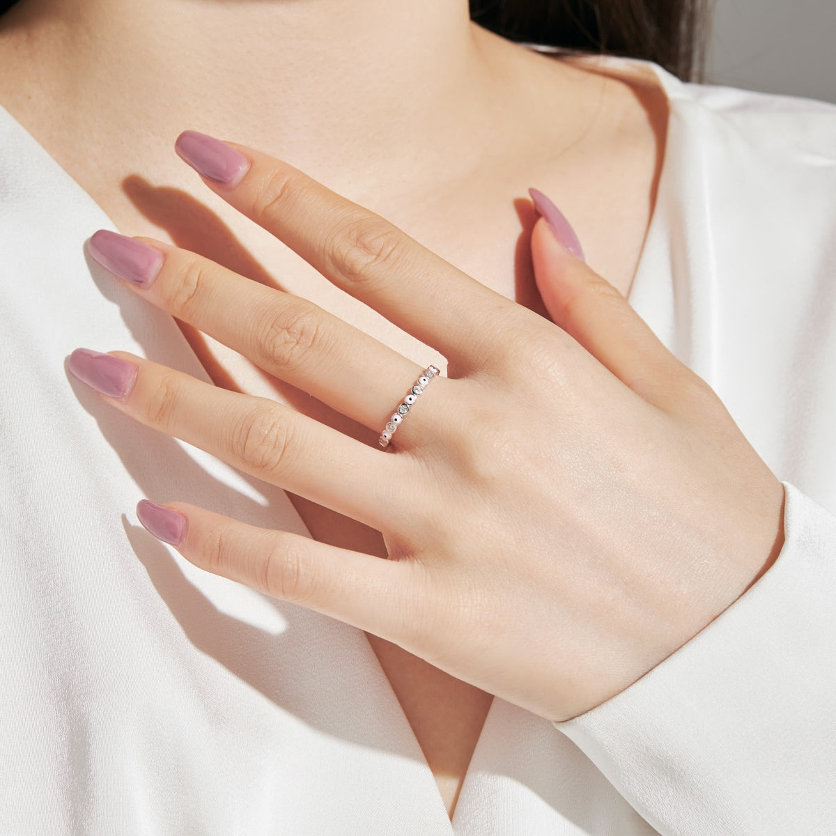 Pomuse Sparkling Vibrant Round Shape Daily Ring