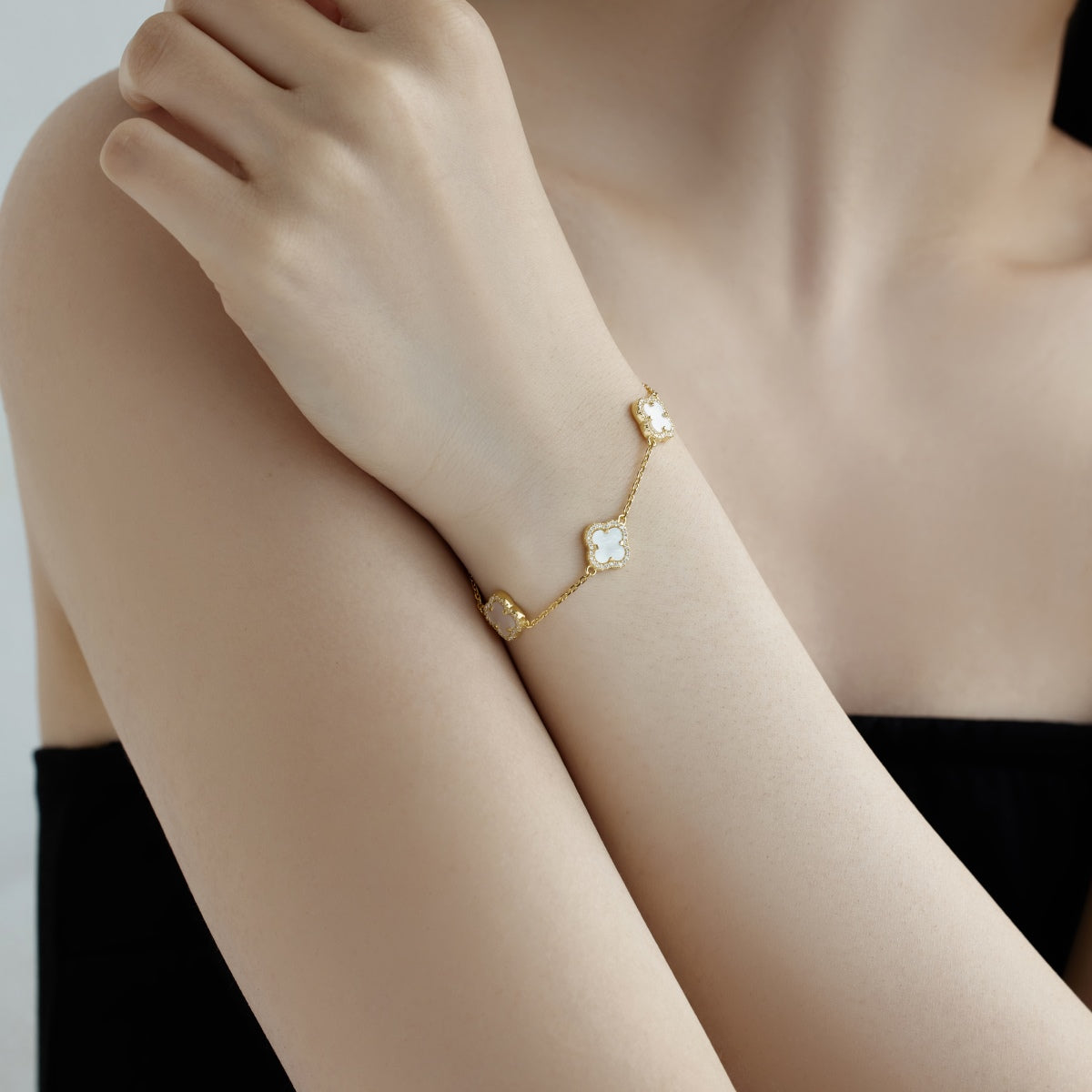 Pomuse Four-Leaf Clover Exquisite Bracelet