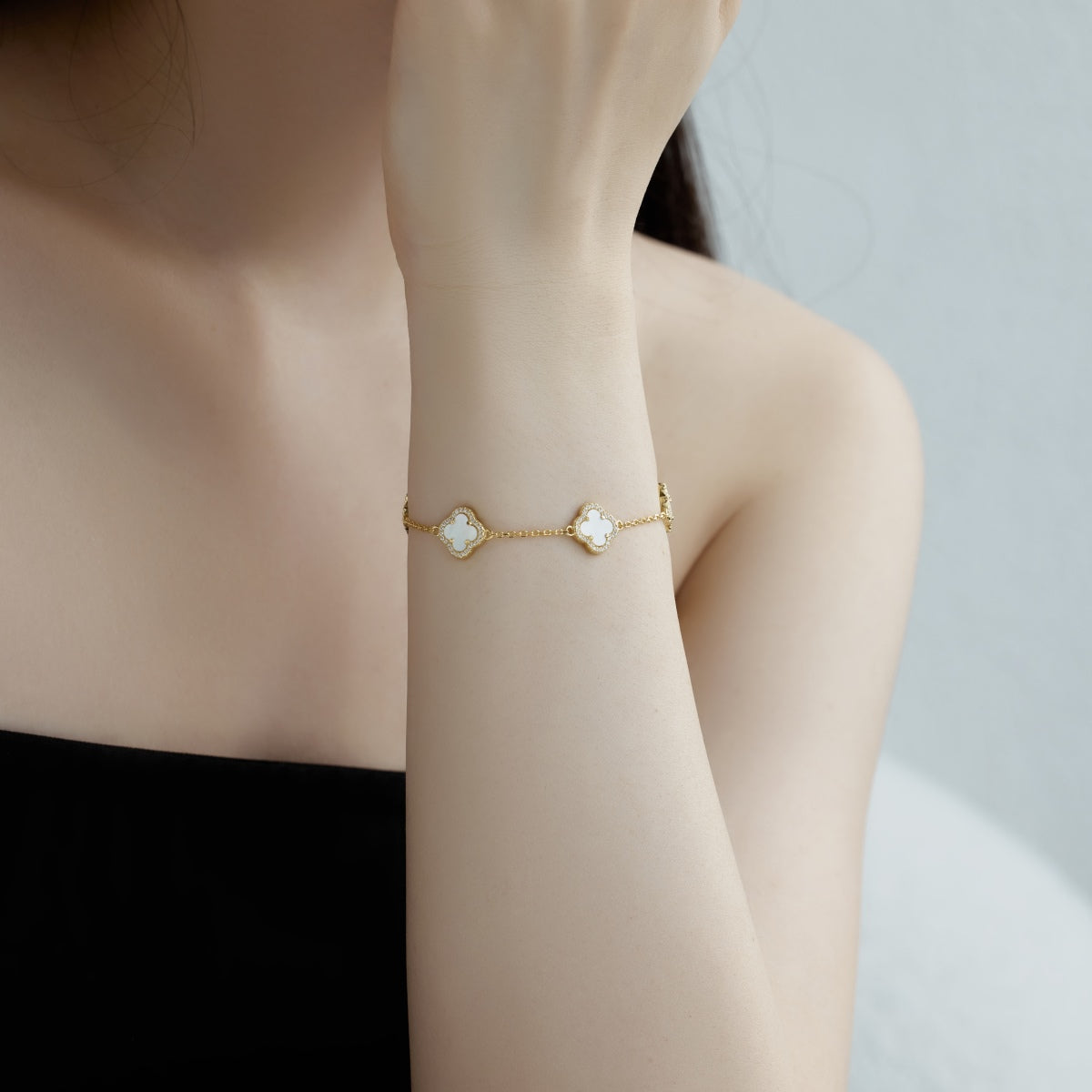 Pomuse Four-Leaf Clover Exquisite Bracelet