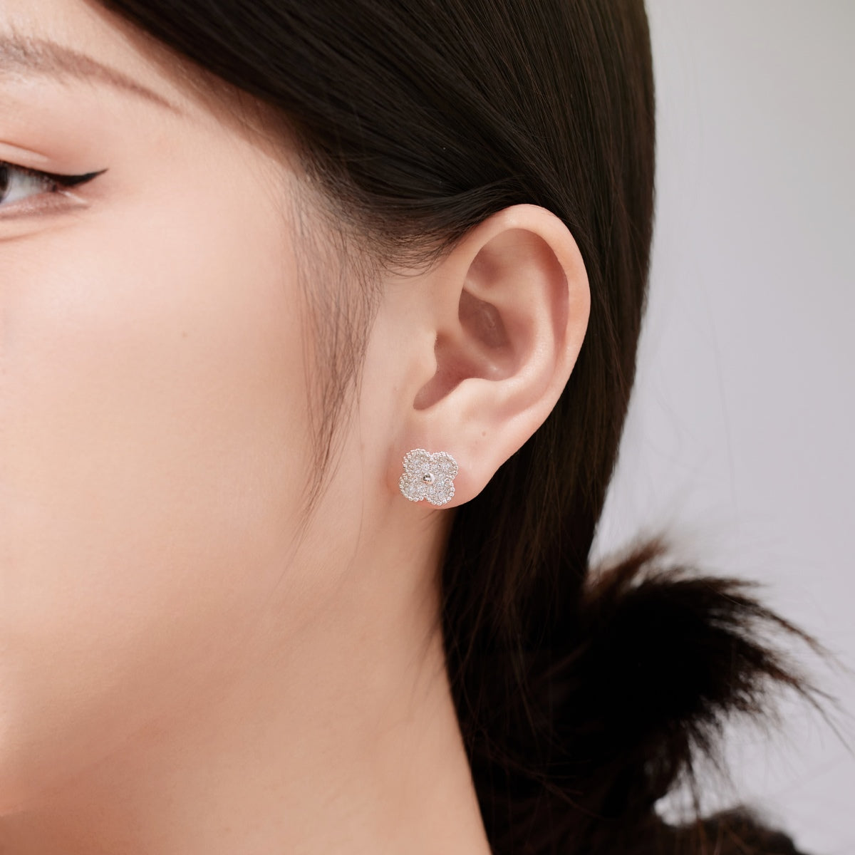 Pomuse Four Leaf Clover Fashion Earrings