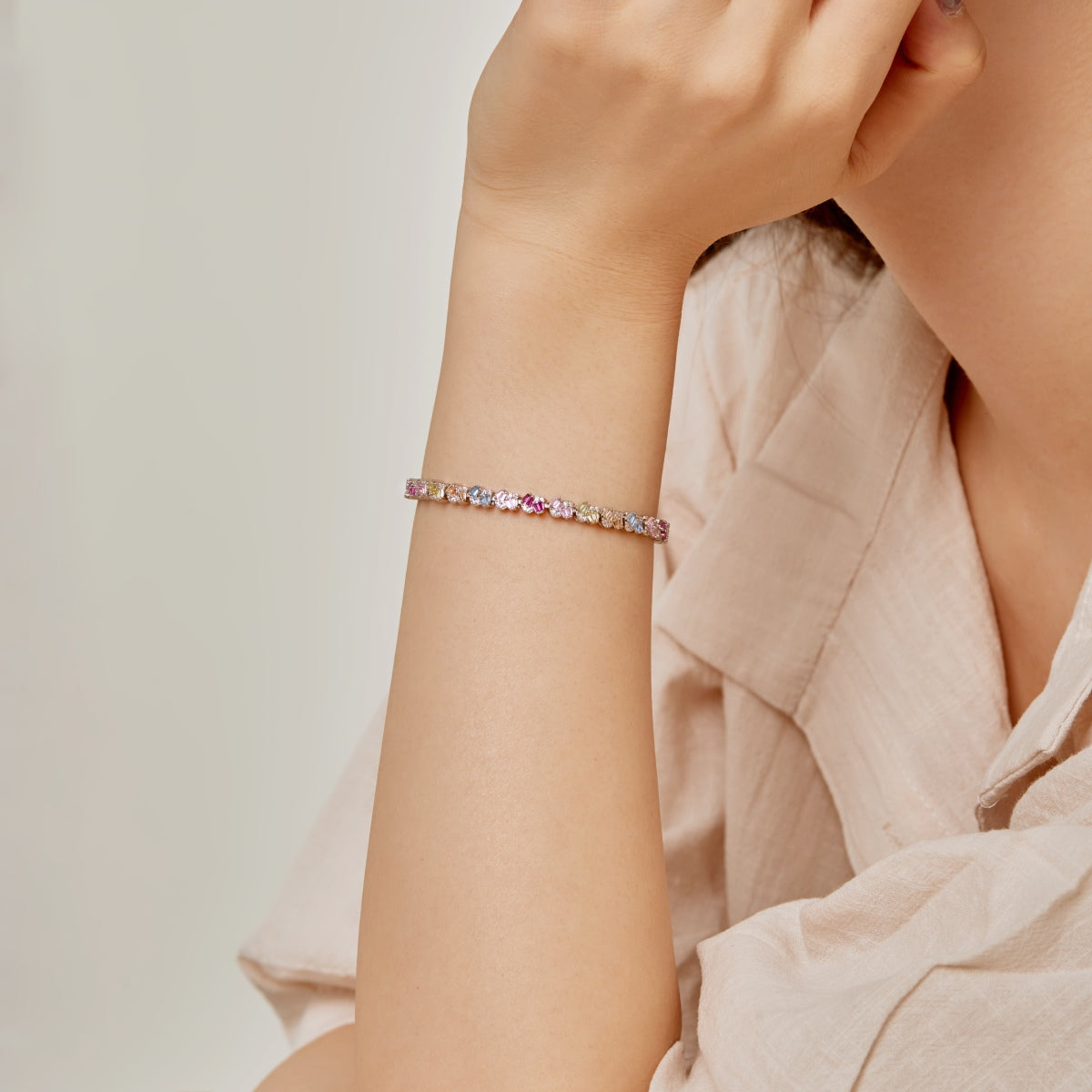 Pomuse Ornate Colorful Flower Shape Party Bracelet