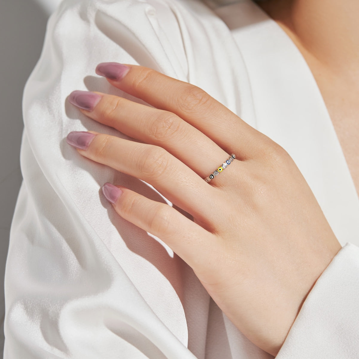 Pomuse Sparkling Vibrant Round Shape Daily Ring