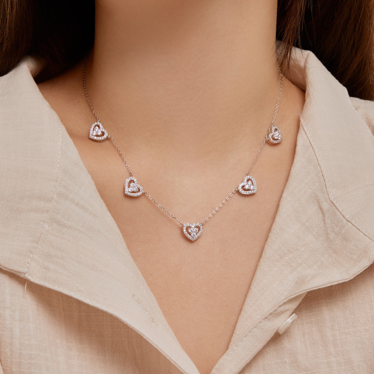 Pomuse Sparkling Five Heart Necklace