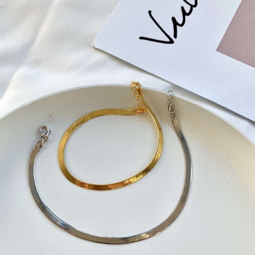 Pomuse Flat Snake Bone Chain Blade Necklace