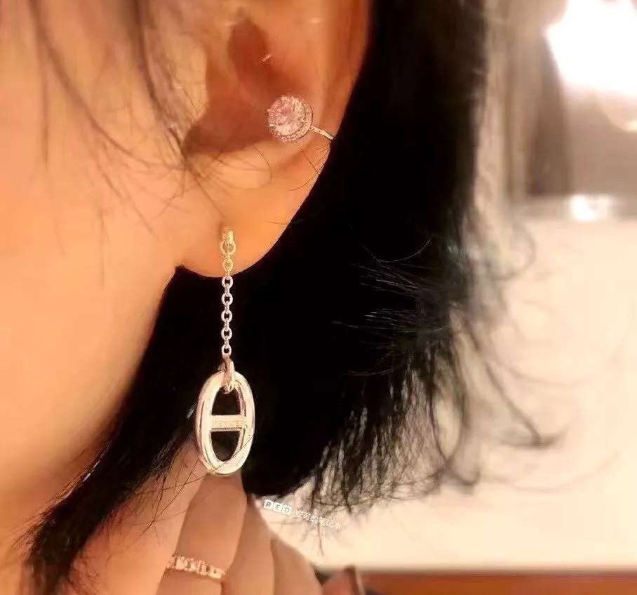Pomuse – Ohrringe mit Quaste und Kette
