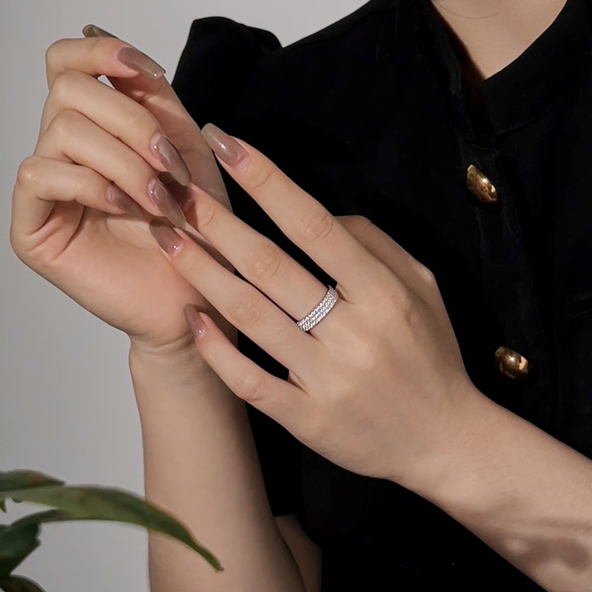 Pomuse Dainty Round Cut Tennis Ring