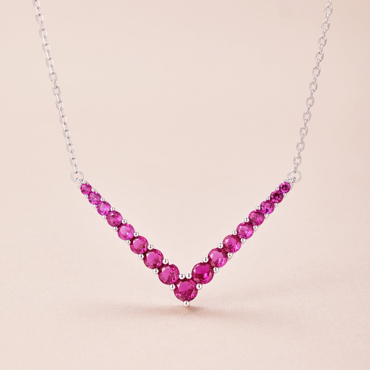 Pomuse Ornate Round Cut Necklace
