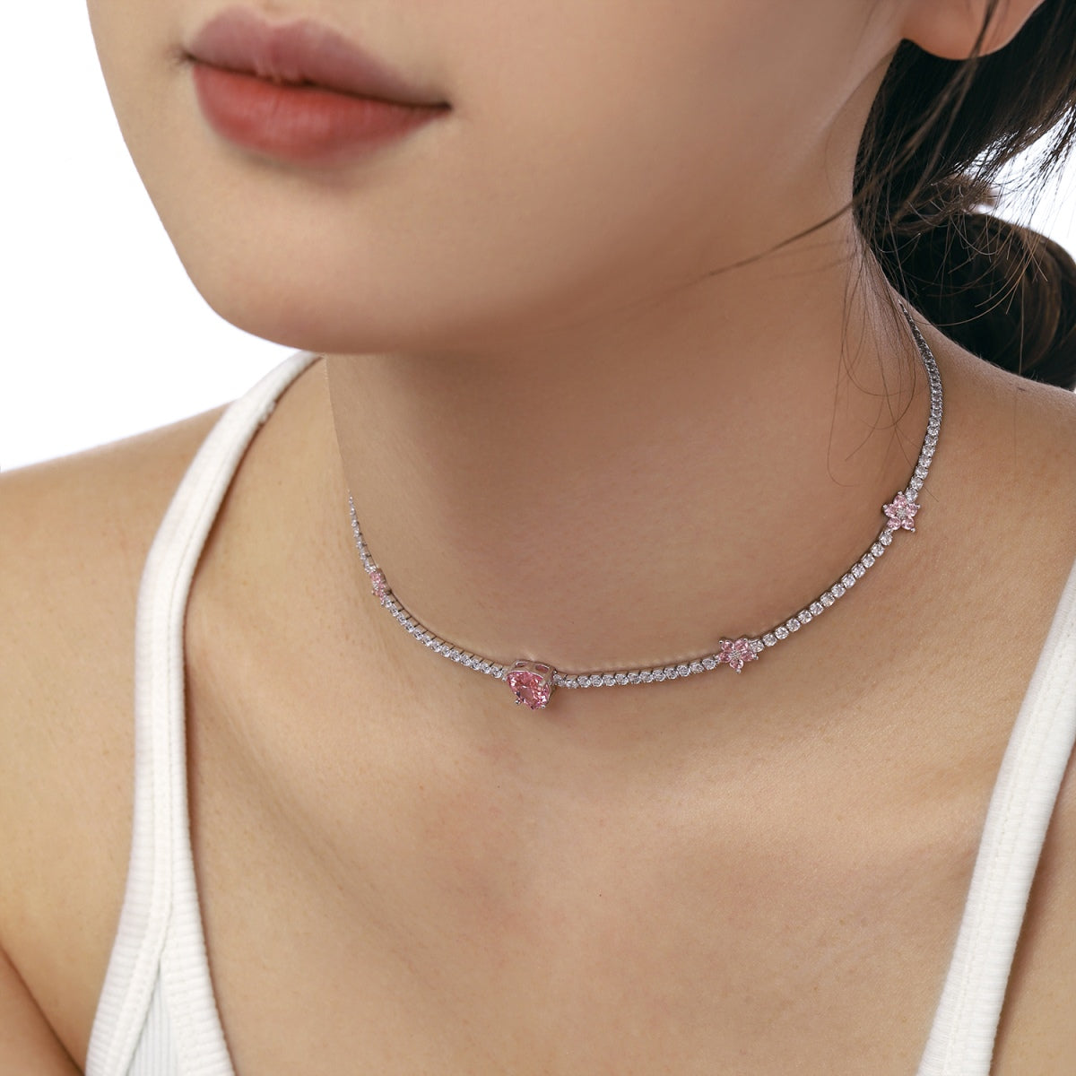 Pomuse Dazzling Pink Heart Flower Necklace