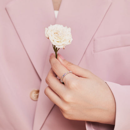 Pomuse Unique Scintillating Round Cut Daily Ring