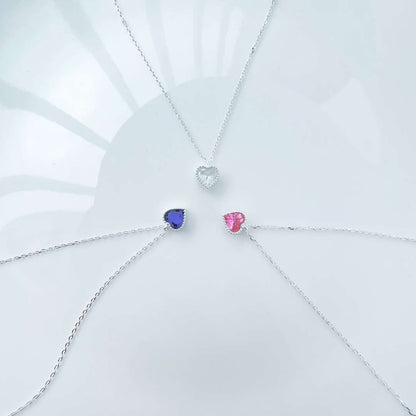 Pomuse Ornate Heart Shape Necklace