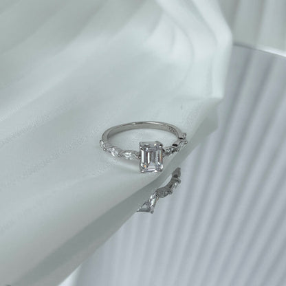 Pomuse 1.0 Carat Dainty Resplendent Radiant Cut Daily Ring
