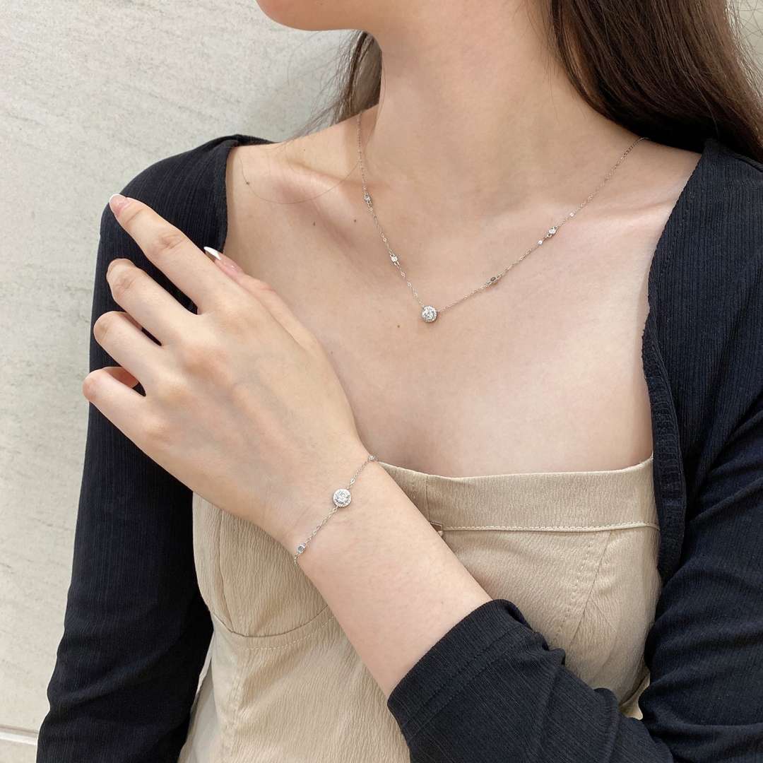 Pomuse Dazzling Round Cut Shape Bracelet