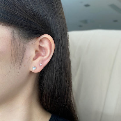 Pomuse Sparkling Heart Shaped Simple Earrings