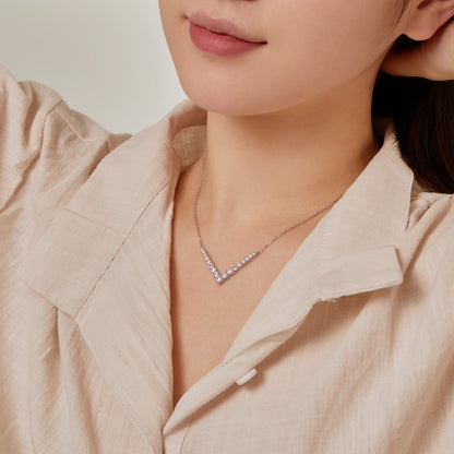 Pomuse Ornate Round Cut Necklace