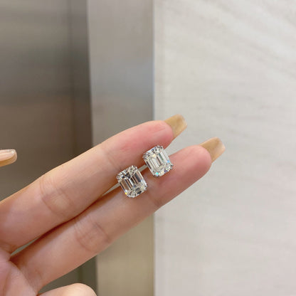 Pomuse Dazzling Square Shape Earrings