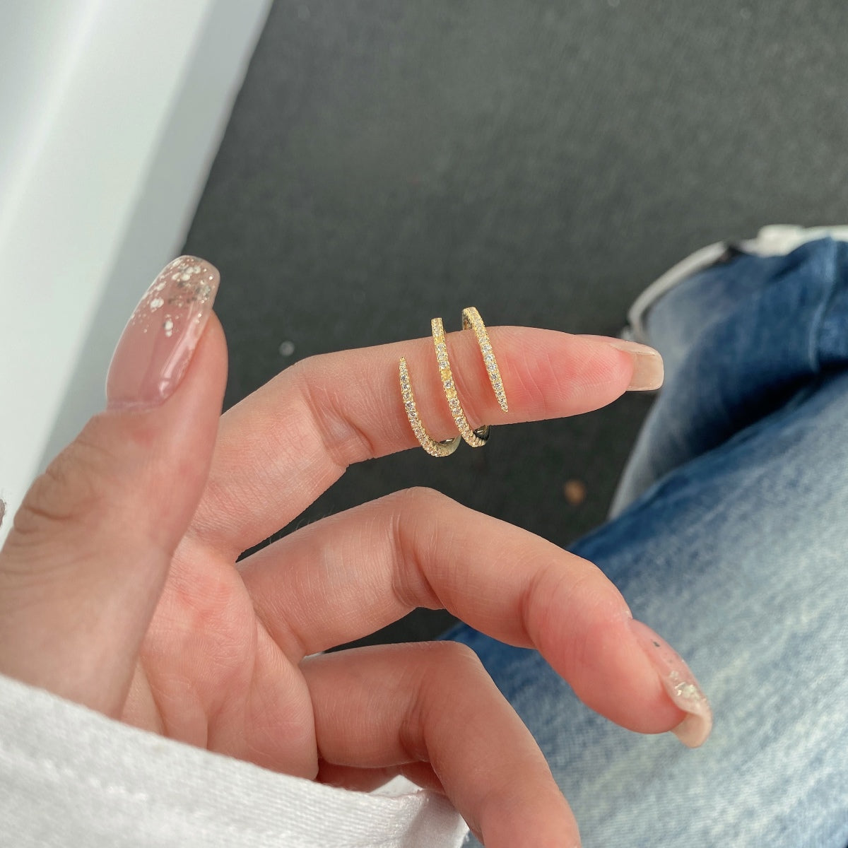 Pomuse Unique Vibrant Entangle Daily Ring