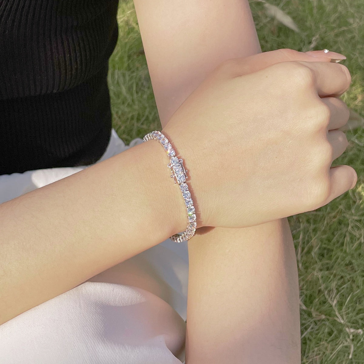 Pomuse – Strahlend buntes Party-Armband im Rundschliff