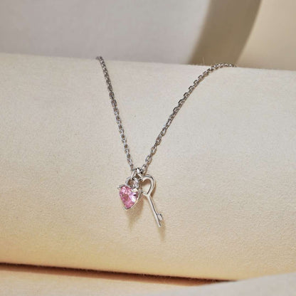 Pomuse Unique Heart Shape Key Pendent Necklace