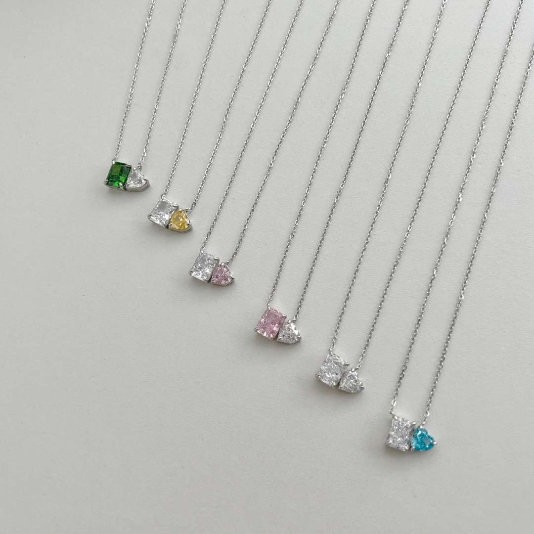 Pomuse Dazzling Square & Heart Shape Necklace