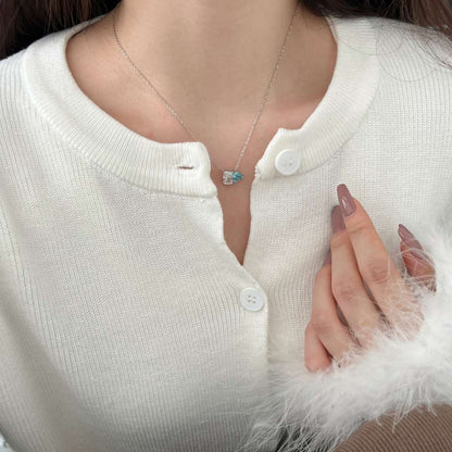 Pomuse Dazzling Square & Heart Shape Necklace
