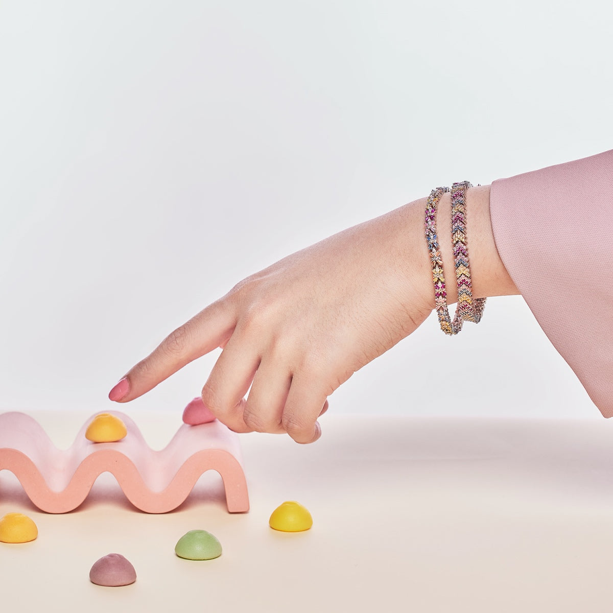 Pomuse – Strahlend buntes Party-Armband im Smaragdschliff