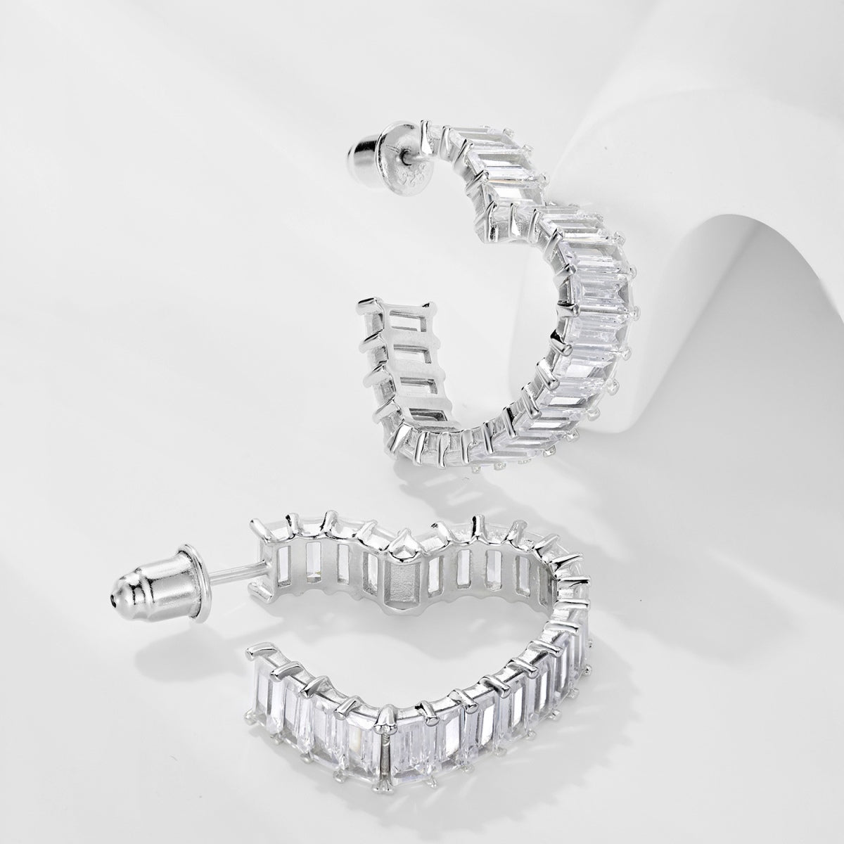 Pomuse Radiant Heart Cutout Earrings