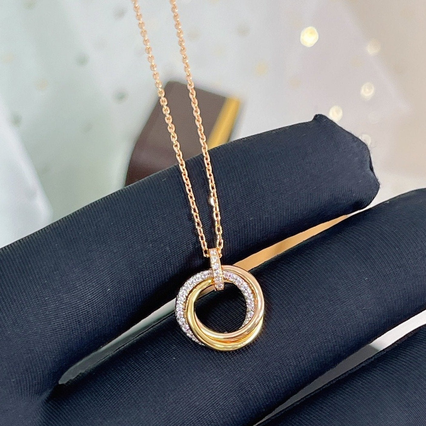 Pomuse TRINITY NECKLACE SILVER GOLD PINK GOLD DIAMONDS