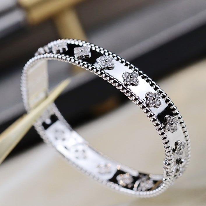 Pomuse CLOVER BRACELET 8MM DIAMONDS