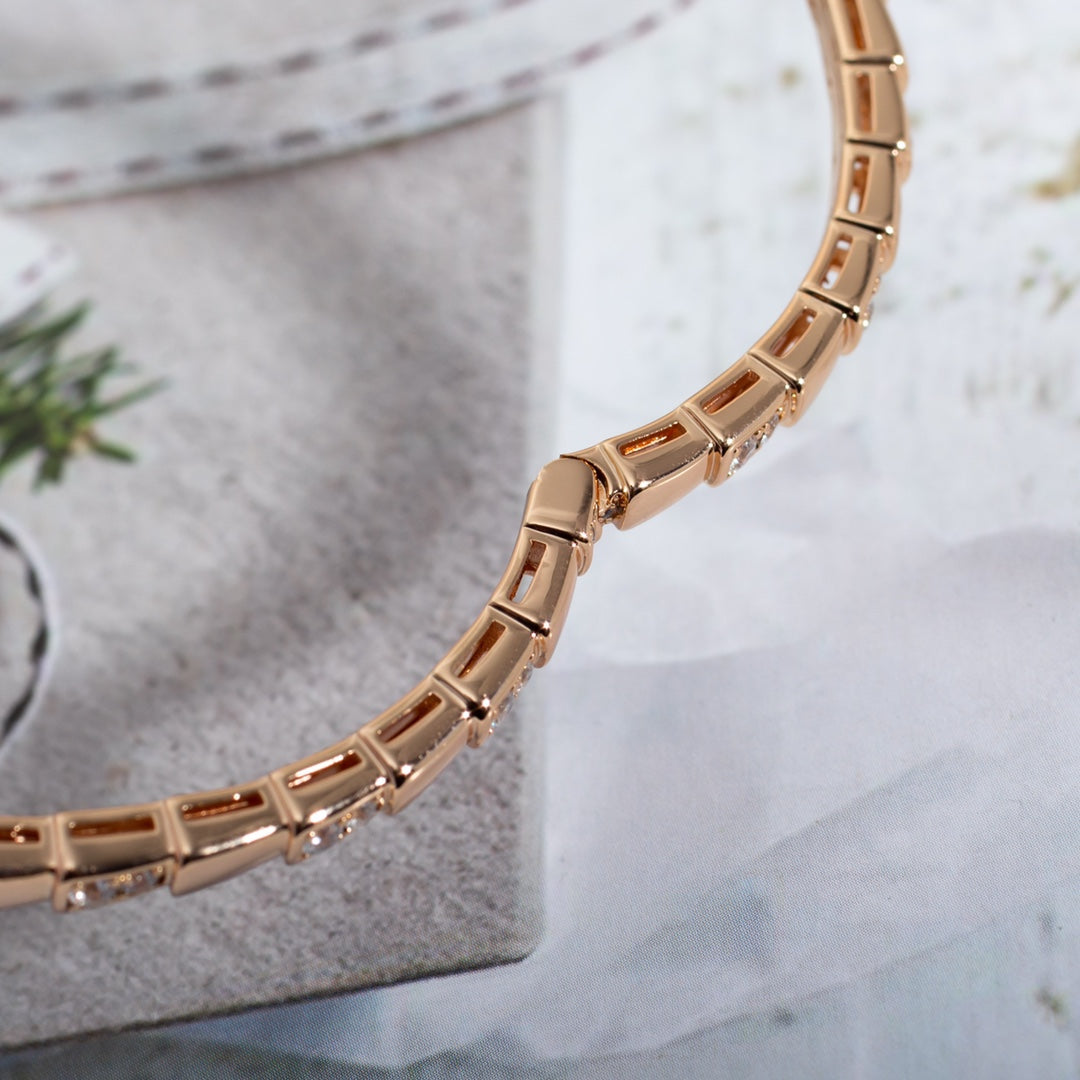 Pomuse SERPENTI SMALL BRACELET PINK GOLD DIAMOND