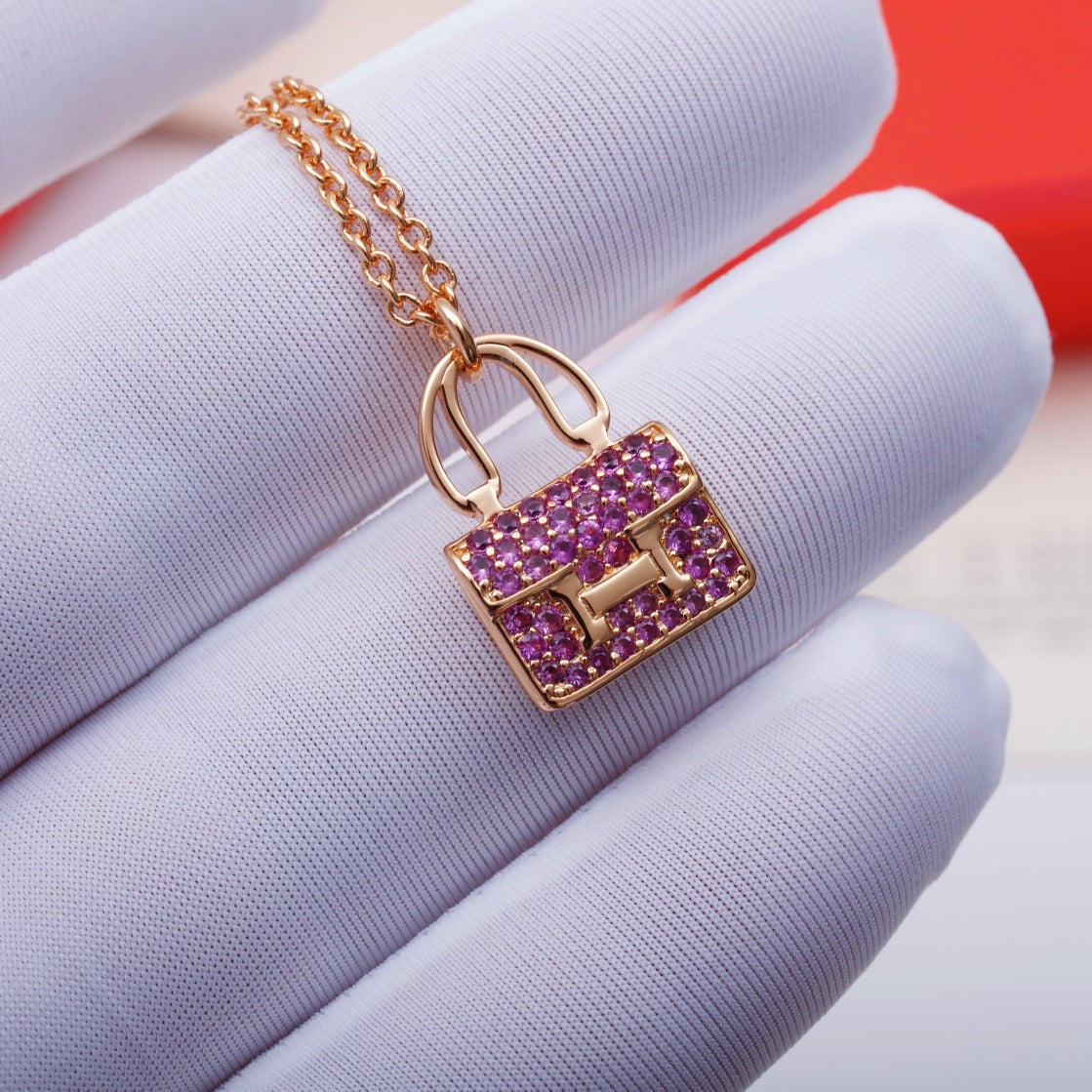 Pomuse CONSTANCE PEDANT PURPLE DIAMOND NECKLACE