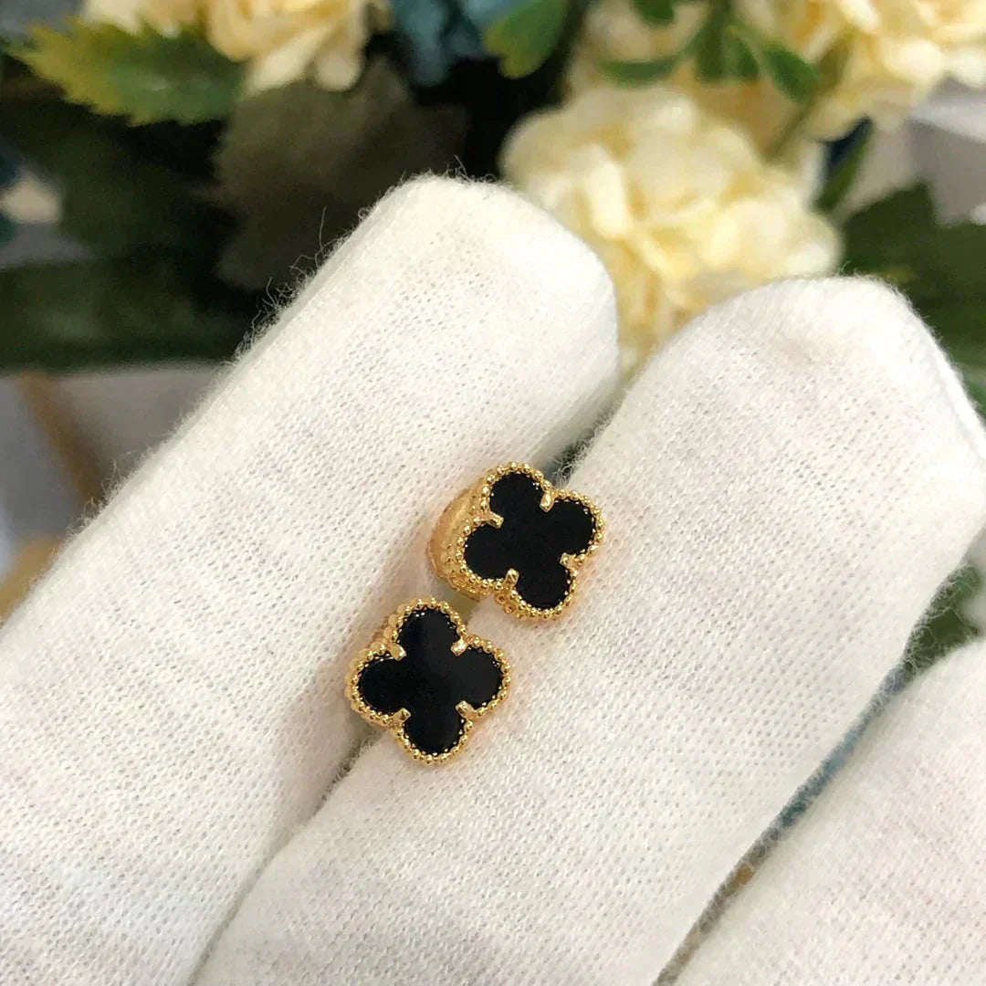 Pomuse CLOVER MINI 9.5MM BLACK MOP EARRINGS