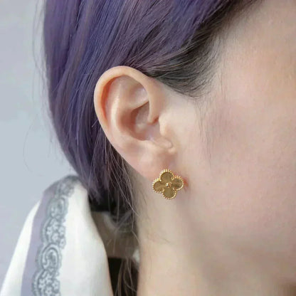 Pomuse CLOVER MEDIUM 1 MOTIFS LASER EARRINGS