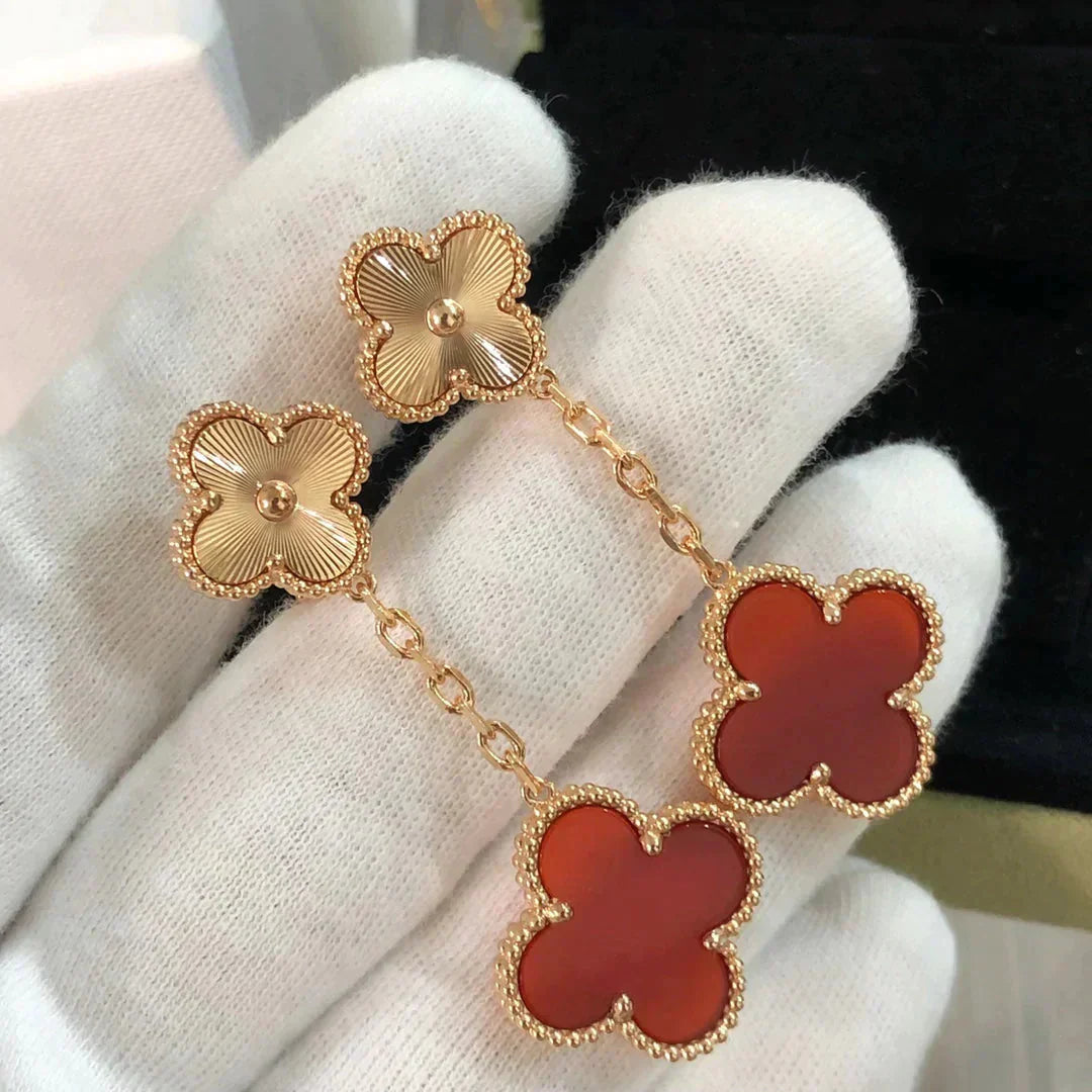 Pomuse CLOVER 2 MOTIF  LASER CARNELIAN EARRINGS