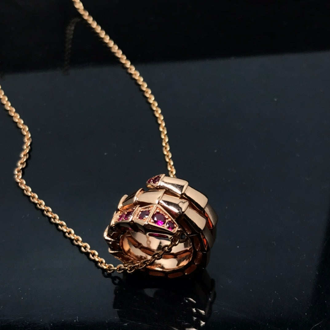Pomuse SERPENTI PEDANT NECKLACE