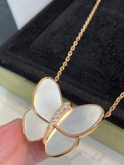 Pomuse BUTTERFLY GOLD MOP DIAMOND NECKLACE
