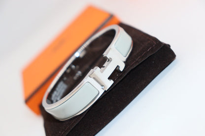 Pomuse H LIGHT BLUE BRACELET