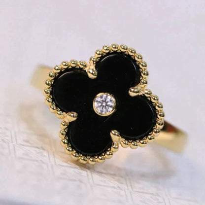 Pomuse CLOVER ONYX RING GOLD DIAMOND