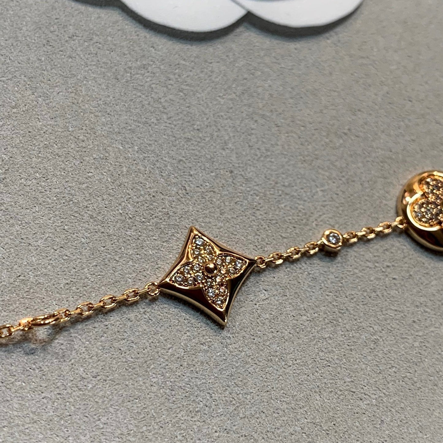 Pomuse STAR AND SUN 4 MOTIFS GOLD DIAMONDS BRACELET