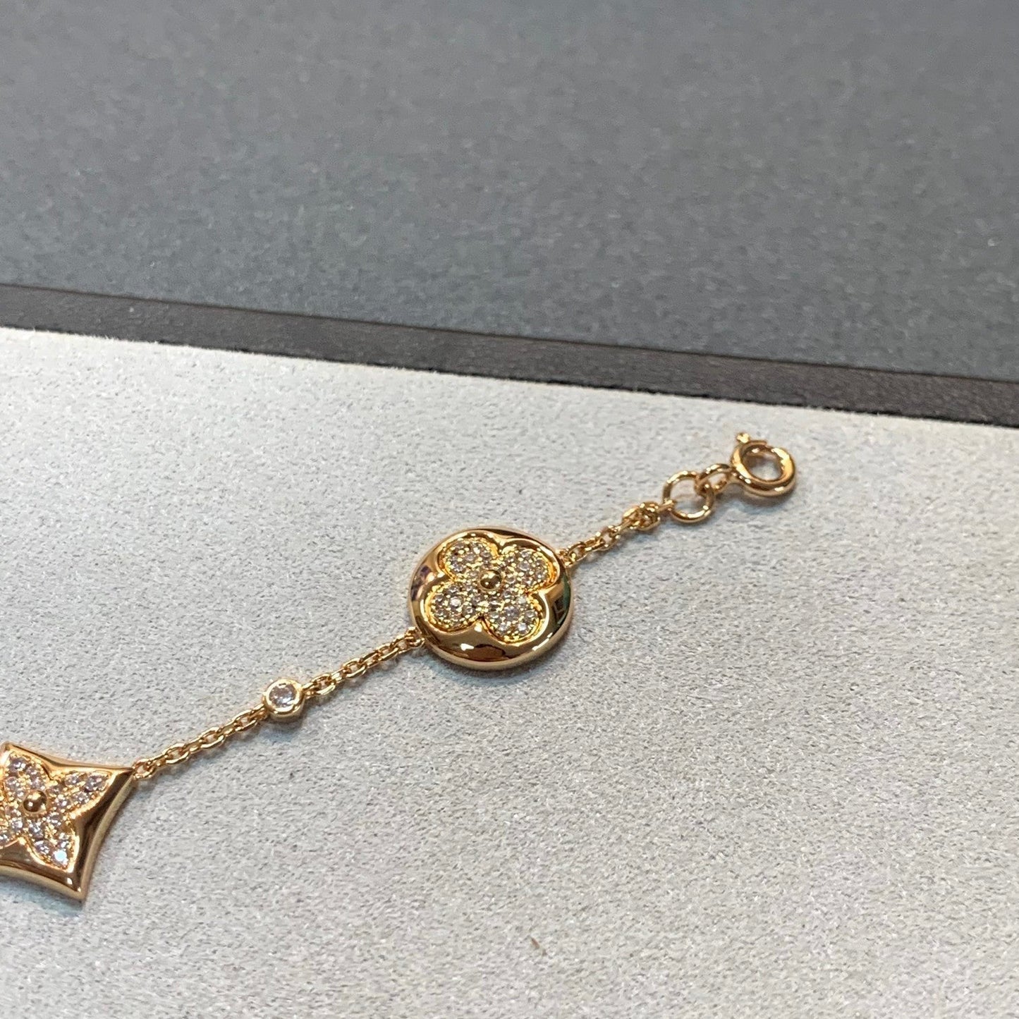 Pomuse STAR AND SUN 4 MOTIFS GOLD DIAMONDS BRACELET
