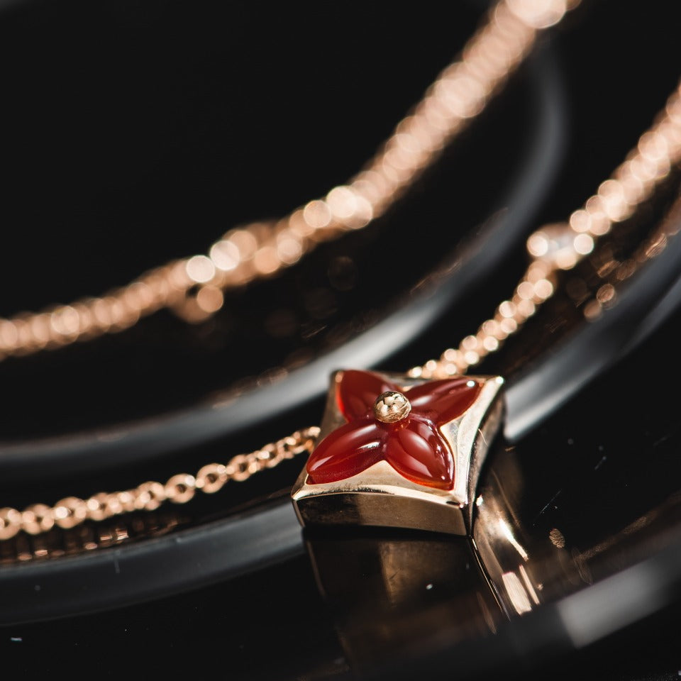 Pomuse STAR NECKLACE PINK GOLD 1 DIAMOND