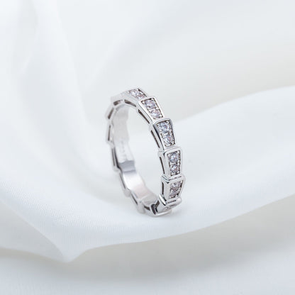 Pomuse SERPENTI RING SILVER DIAMOND PAVED 3MM