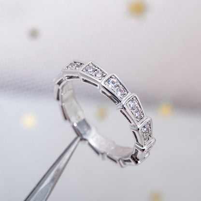 Pomuse SERPENTI RING SILVER DIAMOND PAVED 3MM
