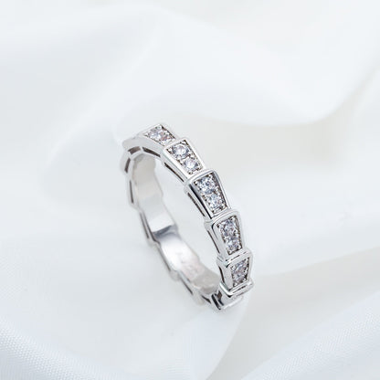 Pomuse SERPENTI RING SILVER DIAMOND PAVED 3MM
