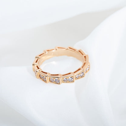 Pomuse SERPENTI RING PINK GOLD DIAMOND PAVED 3MM