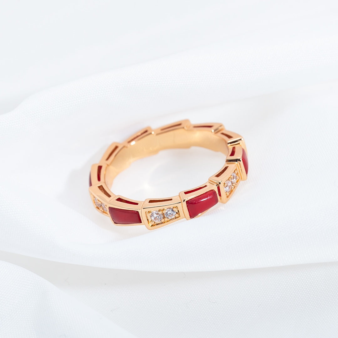 Pomuse SERPENTI RING PINK GOLD CARNELIAN DIAMOND 3MM