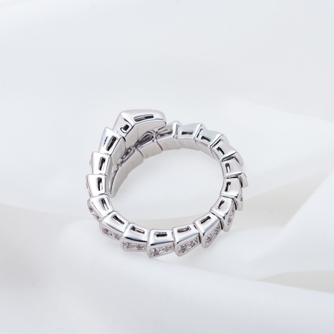 Pomuse SERPENTI RING SILVER DIAMOND PAVED 4MM