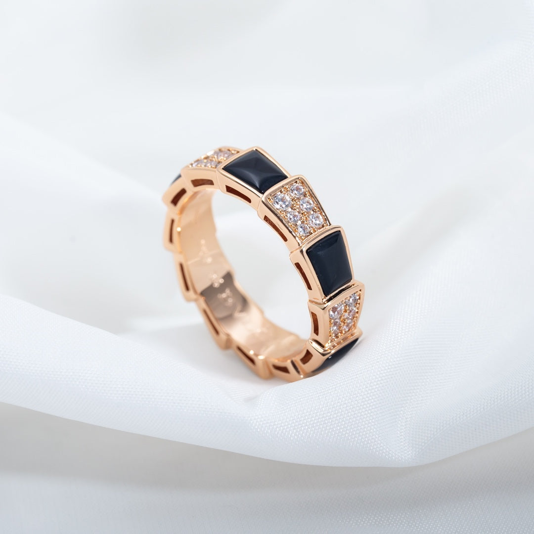 Pomuse SERPENTI RING PINK GOLD BLACK MOP DIAMOND PAVED 4MM