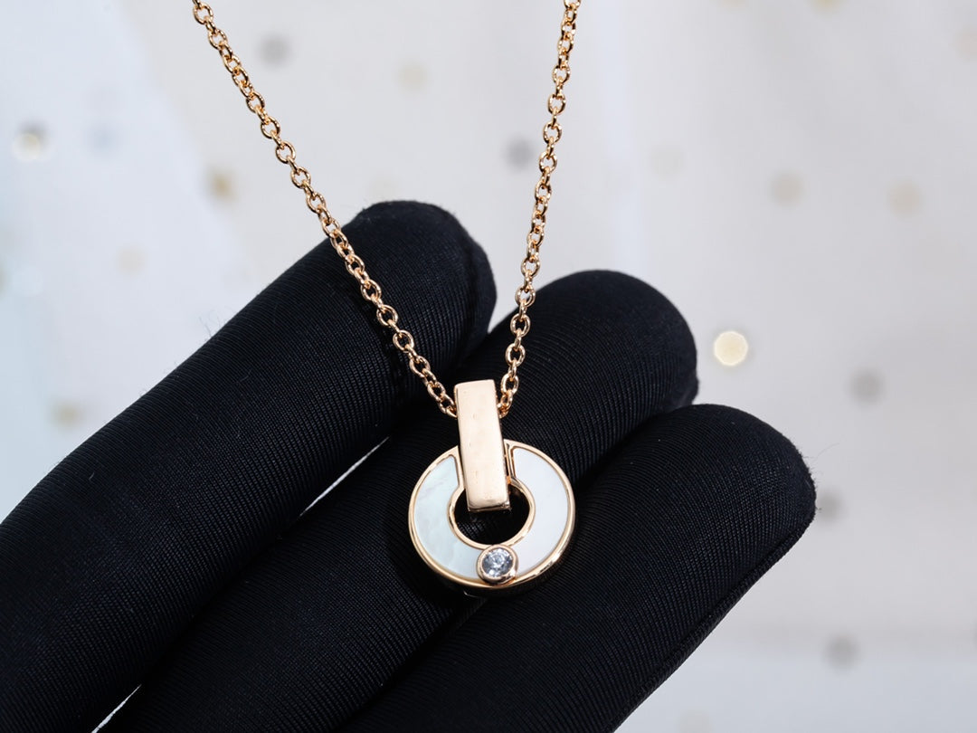 Pomuse GARI NECKLACE PINK GOLD MOP