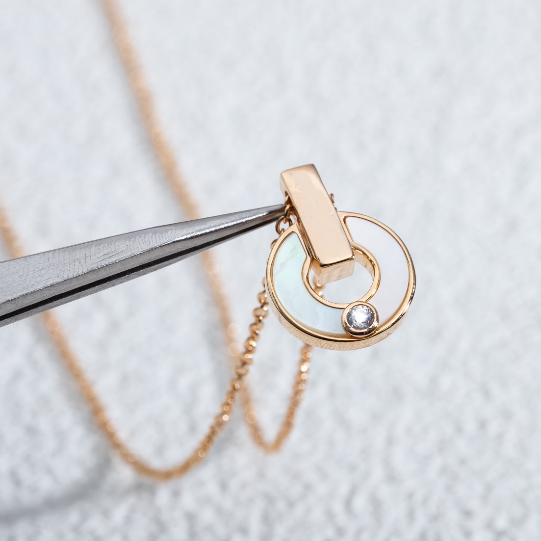 Pomuse GARI NECKLACE PINK GOLD MOP