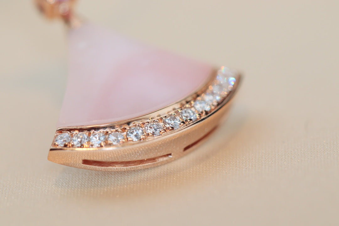 Pomuse DREAM NECKLACE PINK MOP DIAMOND